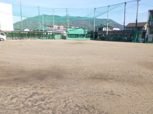 高校　野球　ベース　ホームベース　塁　黒土　野球　グラウンド　水はけ　不陸整正