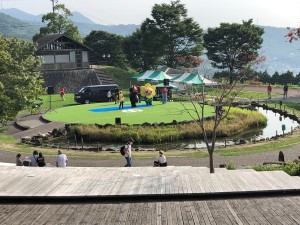 広島県安芸郡海田町　海田総合公園　ひまわりまつり　ひまわり　お庭　造園　維持管理　草花　夏　遊具　広場　スポーツ　休日　織田幹夫　人工芝