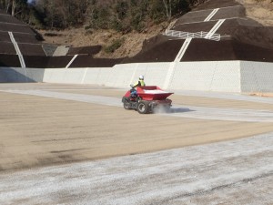 岡田運動公園　野球場　整備　グラウンド　スポーツ　施設　グラウンド資材　混合土　黒土　野球　テニス　サッカー　学校　校庭　グラウンド　整備　水たまり　砂埃　施工　設計　維持管理　芝　人工芝　お庭　造園　剪定　除草